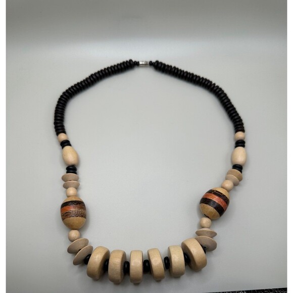 1970s Chunky‎ Wood Beaded Necklace - Picture 1 of 4